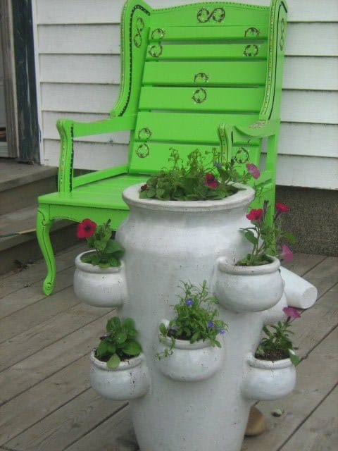 Turn an old chair into a beautiful new deck chair!