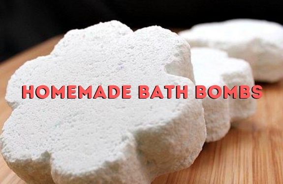 Homemade vanilla bath bombs