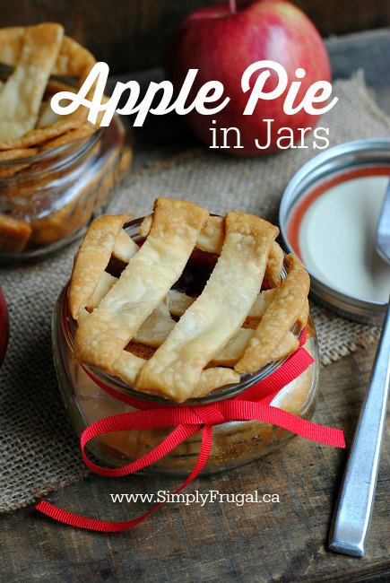 The idea of having the perfect personal portion of apple pie to pop into the oven is so awesome to me!  I give you...Mini apple pie in jars!